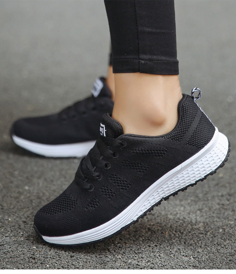 SPORTIEVE SCHOEN - TOOS